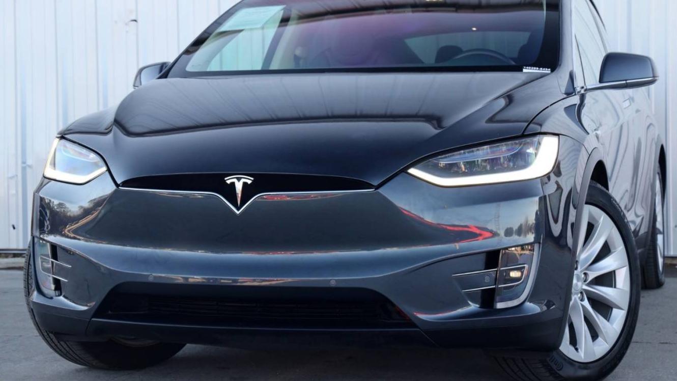 TESLA MODEL X 2018 5YJXCBE24JF140289 image